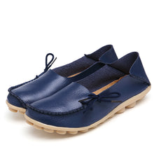2016 Moccasins Women's Soft Leisure Flats Female Driving Shoes Loafers Mother Casual Shoes Fashion Woman Genuine Leather Shoes
