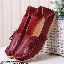 2016 Moccasins Women's Soft Leisure Flats Female Driving Shoes Loafers Mother Casual Shoes Fashion Woman Genuine Leather Shoes