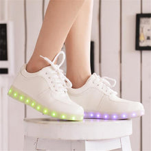 Led Luminous Shoes for Adults Women USB Led Light Up Shoes Glowing Chaussure Tenis Led Femme Flashing Lights Men Casual Shoes